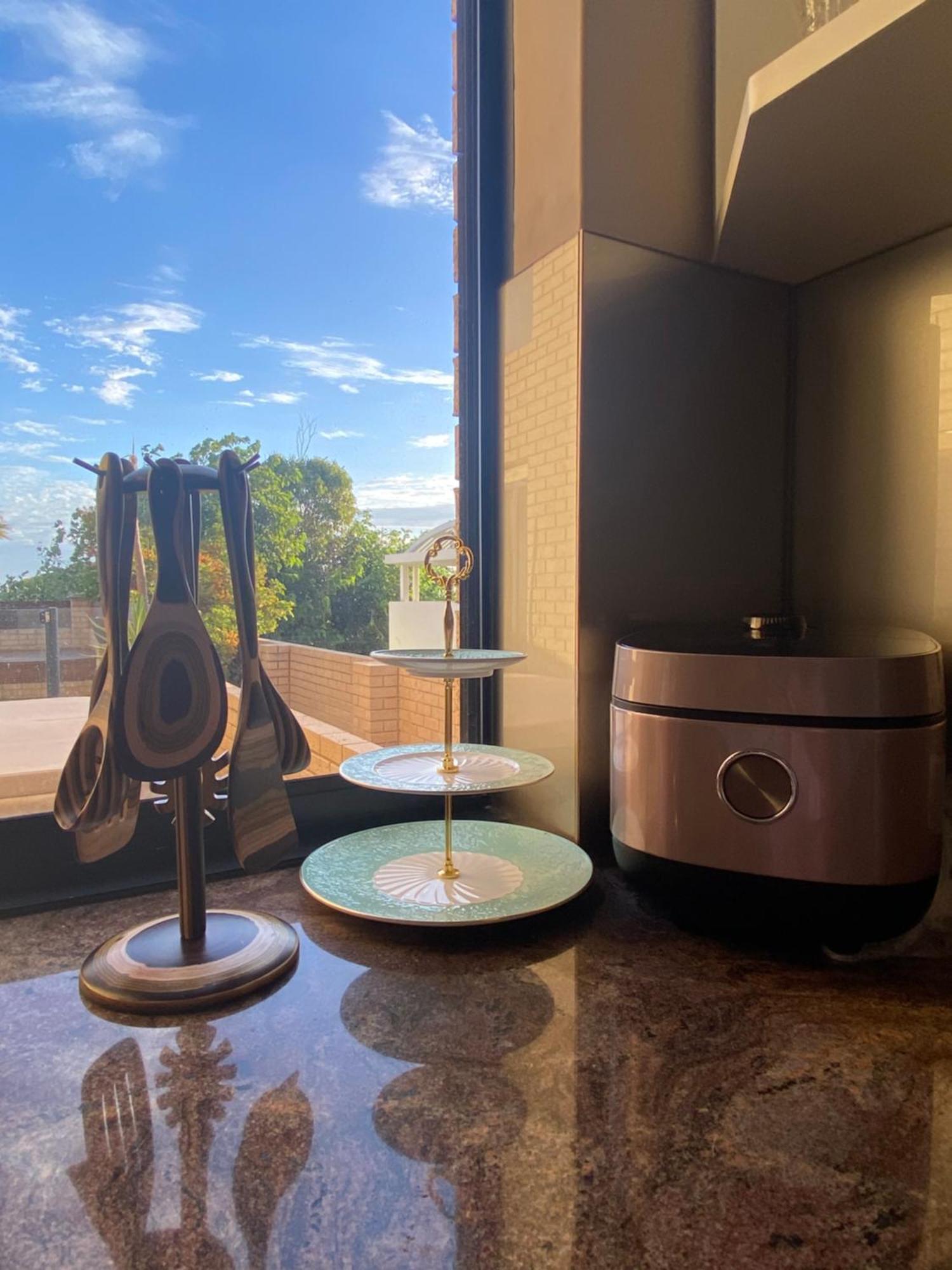 Sunny Ocean View Retreat Apartment Perth Ngoại thất bức ảnh