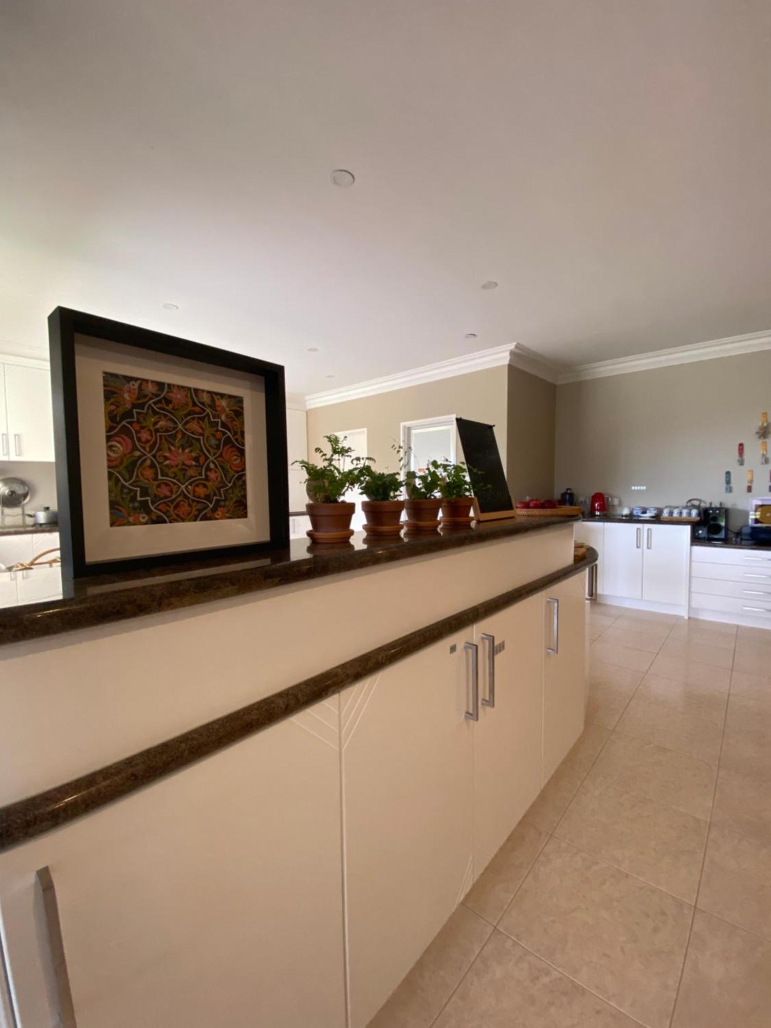 Sunny Ocean View Retreat Apartment Perth Ngoại thất bức ảnh